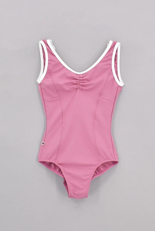 2105 - AVA in Motley Adult