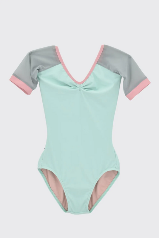 2109 - CHLOE in Motley Adult